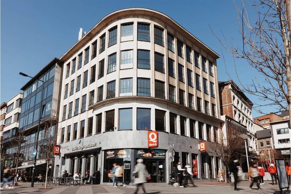 Quick, Charleroi. Actif a destination de Commerce